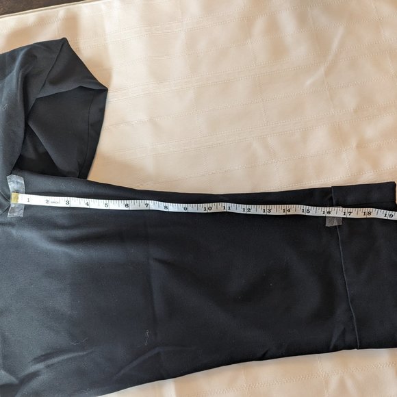 Black Crop Pants - Picture 3 of 6